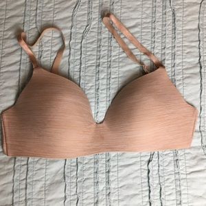 Victoria’s Secret T-Shirt bra 36C